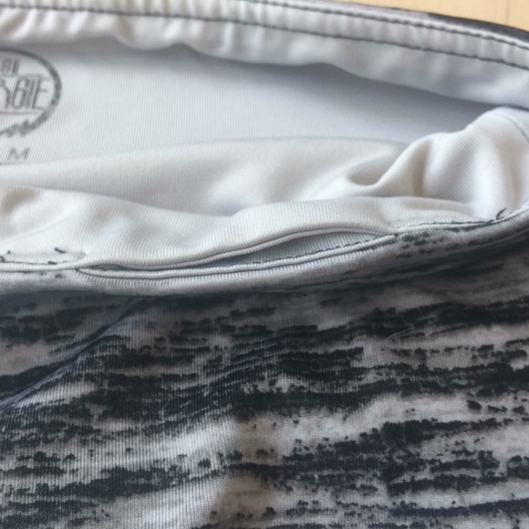 Black & Grey Workout Leggings in JUNIORS Medium - Picture 4 of 6